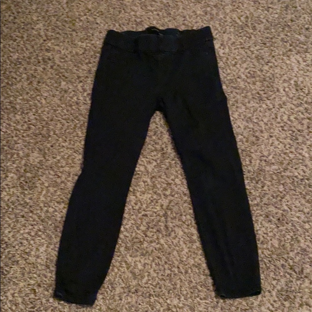 Dark wash Liverpool jeggings size 4P /27P